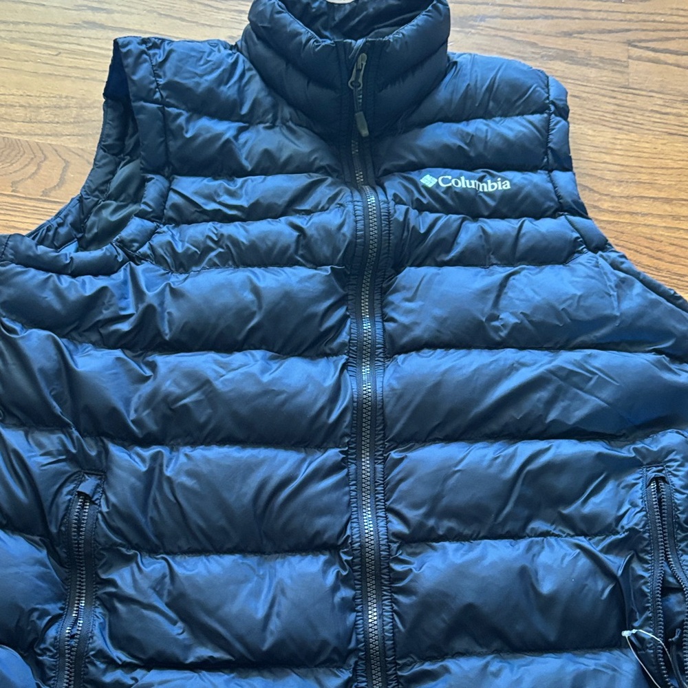 Columbia Men’s  Puffer Vest - Navy Blue